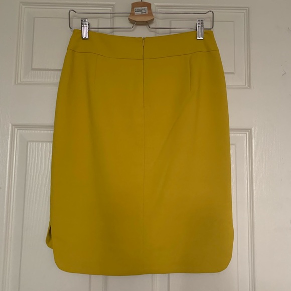 Max&Co Yellow Mini Skirt - Picture 4 of 8